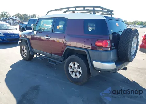 2007 Toyota Fj Cruiser z USA, uszkodzony, nr VIN JTEBU11F370088084